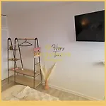 Nid Des Vosges - Cozy, Balcony, Queen Size Bed & Centre 아파트 낭시