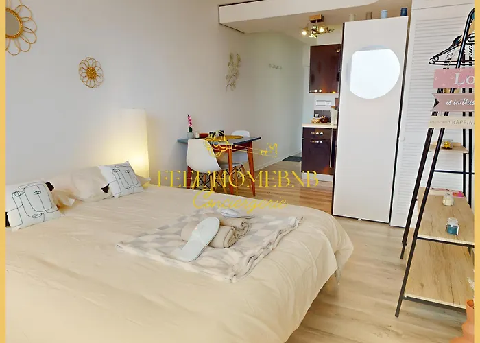 Apartment Nid Des Vosges - Cozy, Balcony, Queen Size Bed & Centre